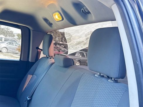 Used 2018 RAM 1500 Express image 29