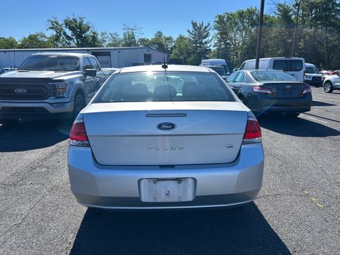 Used 2011 Ford Focus SE w/ 201A Rapid Spec Order Code FWD image 6