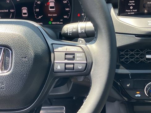 Used 2025 Honda Accord Sport image 23