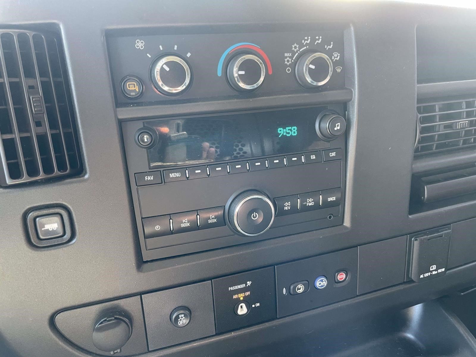 Used 2020 Chevrolet Express 2500 w/ Driver Convenience Package RWD image 21