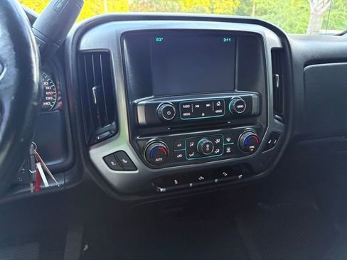 Used 2018 Chevrolet Silverado 1500 LT w/ All Star Edition AWD/4WD image 18