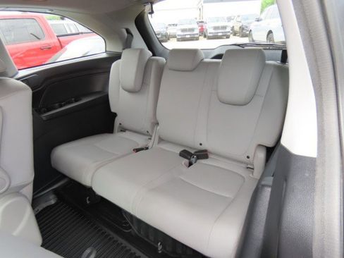 Used 2019 Honda Odyssey EX-L image 18