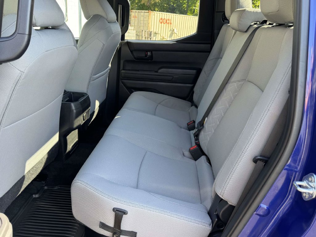 Used 2025 Toyota Tacoma SR5 AWD/4WD image 18