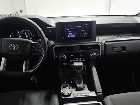 Used 2025 Toyota Tacoma SR5 image 9