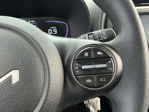 Used 2025 Kia Soul LX w/ LX Technology Package image 33