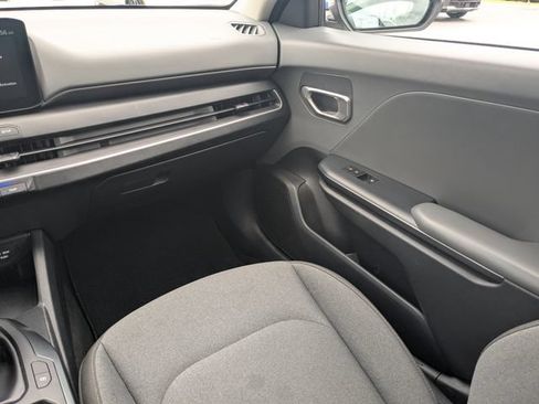 Certified 2025 Kia K4 FWD image 17