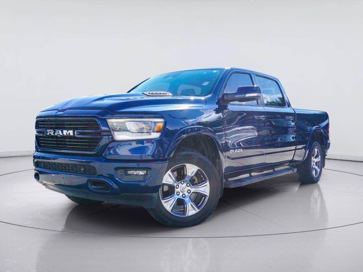 Used 2019 RAM 1500 Laramie AWD/4WD image 1