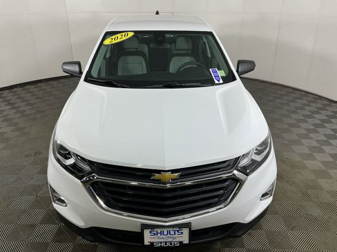 Used 2020 Chevrolet Equinox LS image 3