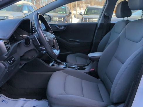 Used 2020 Hyundai Ioniq SEL image 10