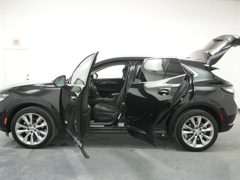 Used 2022 Buick Envision Avenir w/ Technology Package II FWD image 31