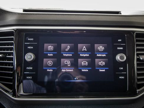 Certified 2023 Volkswagen Atlas SE FWD image 41
