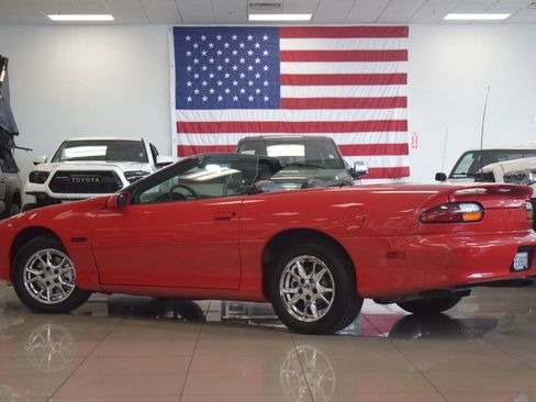 Used 2002 Chevrolet Camaro Z28 RWD image 4