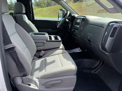 Used 2018 Chevrolet Silverado 1500 W/T w/ Trailering Package image 25