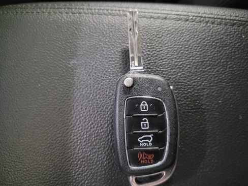 Used 2017 Hyundai Tucson SE w/ SE Popular Package 02 FWD image 32