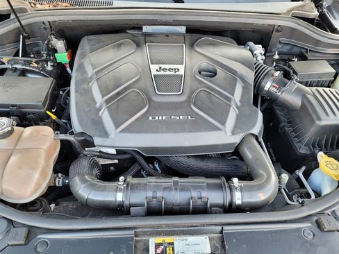 Used 2015 Jeep Grand Cherokee Limited image 23