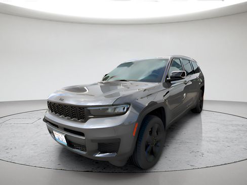 Used 2025 Jeep Grand Cherokee L Altitude AWD/4WD image 1