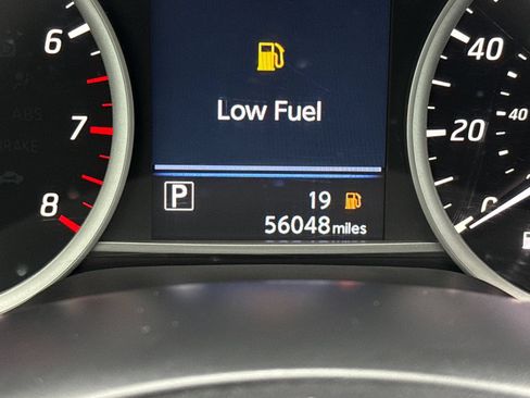Used 2019 Nissan Sentra SR FWD image 23