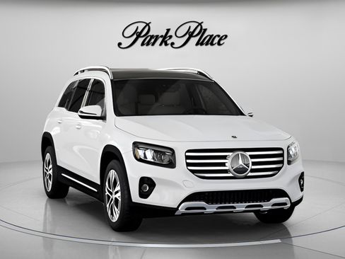 Used 2026 Mercedes-Benz GLB 250 image 34