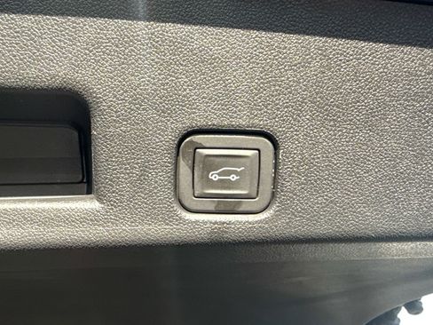 Certified 2024 Chevrolet Traverse RS w/ LPO, Floor Liner Package image 15