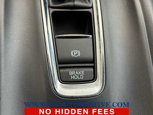 Used 2021 Honda HR-V LX image 30