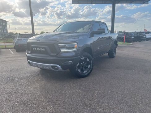 Used 2019 RAM 1500 Rebel AWD/4WD image 2