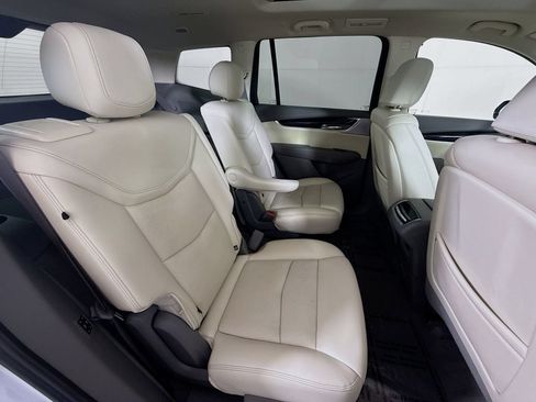 Used 2023 Cadillac XT6 Premium Luxury w/ LPO, Floor Liner Package AWD/4WD image 27