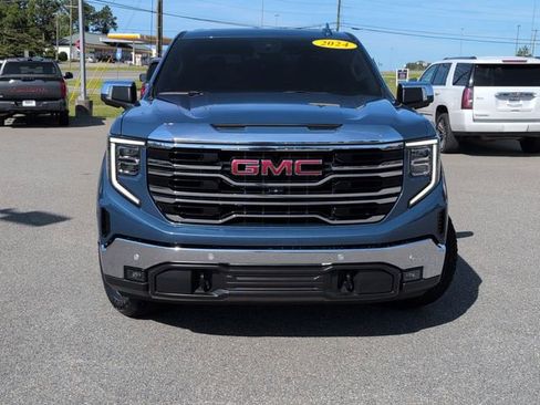 Used 2024 GMC Sierra 1500 SLT w/ SLT Premium Plus Package AWD/4WD image 14
