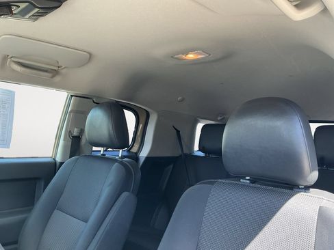 Used 2014 Toyota FJ Cruiser 4WD w/ Convenience Package image 12