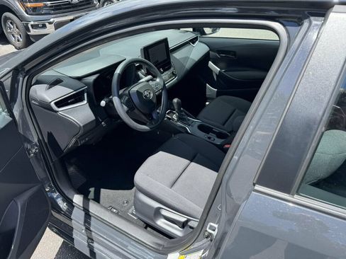 Used 2026 Toyota Corolla LE FWD image 3