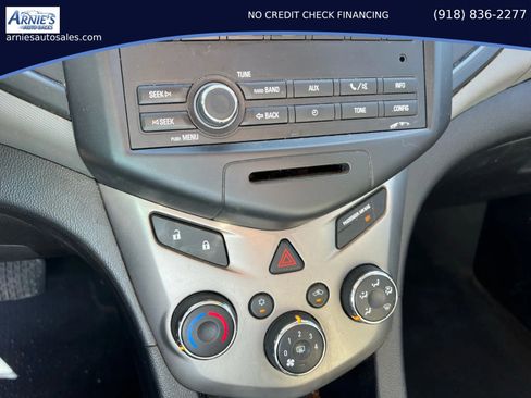 Used 2013 Chevrolet Sonic LS FWD image 10