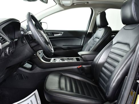 Used 2024 Ford Edge SEL w/ Convenience Package image 6