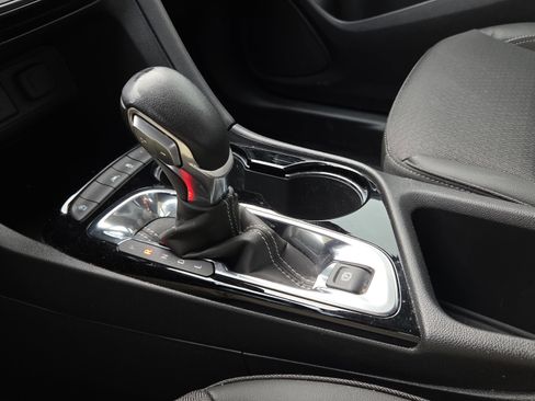 Used 2023 Buick Encore GX Select w/ Sport Touring Package image 22