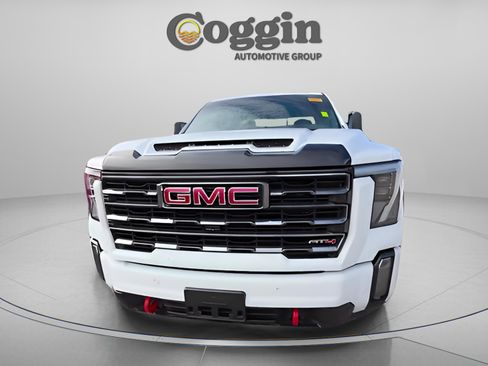 Used 2024 GMC Sierra 2500 AT4 w/ AT4 Premium Plus Package image 17