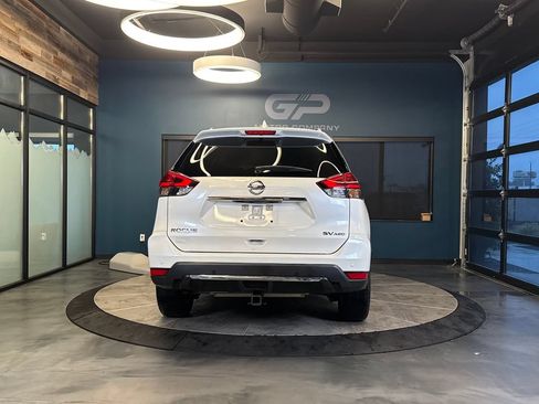 Used 2020 Nissan Rogue SV AWD/4WD image 4