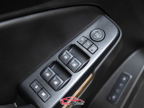 Used 2019 GMC Yukon XL Denali w/ Denali Ultimate Package image 40