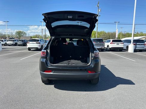 Used 2023 Jeep Compass Sport AWD/4WD image 11