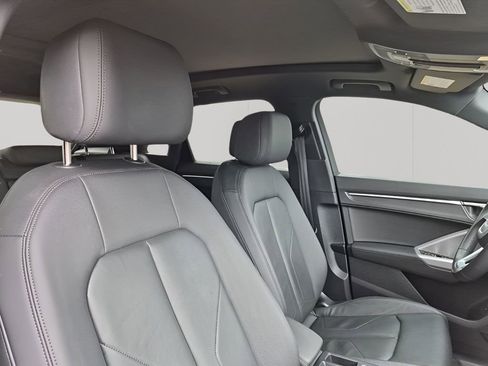 Used 2023 Audi Q3 2.0T Premium Plus w/ Premium Plus Package image 16