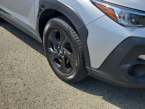 Used 2024 Subaru Crosstrek 2.0i w/ Crosstrek Mirror Package AWD/4WD image 18