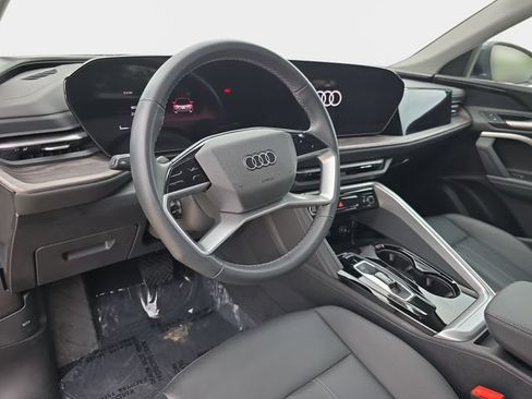 Used 2025 Audi Q5 Premium w/ Convenience Package AWD/4WD image 19