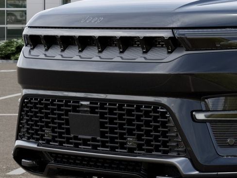 New 2026 Jeep Grand Wagoneer Limited AWD/4WD image 37