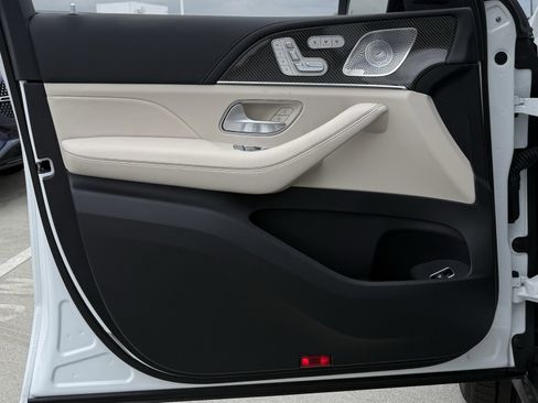 New 2026 Mercedes-Benz GLS 63 AMG 4MATIC image 15