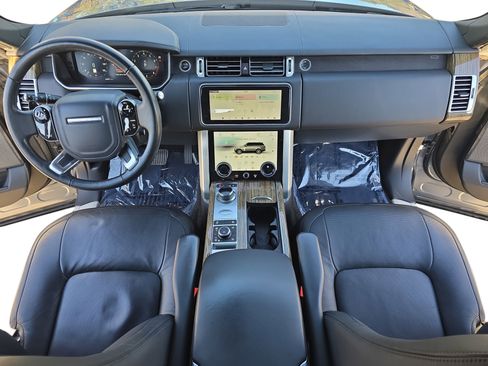 Used 2019 Land Rover Range Rover HSE image 9