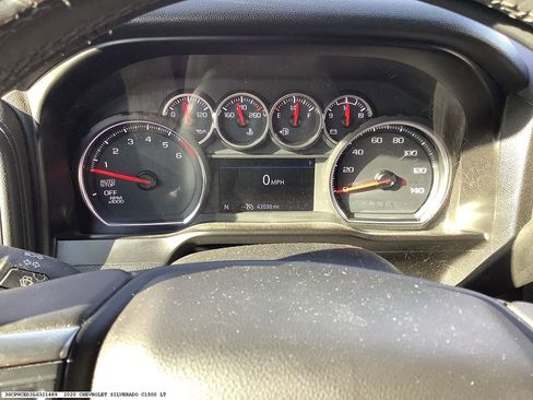 Used 2020 Chevrolet Silverado 1500 LT w/ Texas Edition image 8