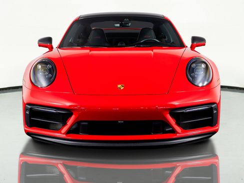 Used 2024 Porsche 911 Carrera GTS image 23