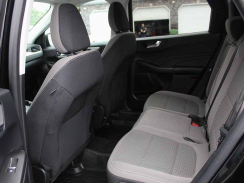 Used 2021 Ford Escape SE w/ SE Sport Appearance Package AWD/4WD image 26