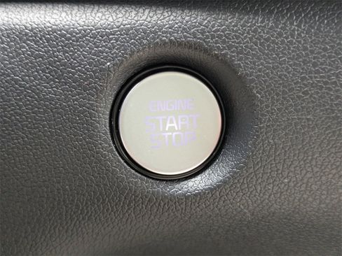 Used 2025 Kia Sorento S w/ Panoramic Sunroof Package image 29