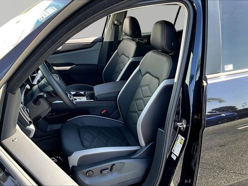 New 2026 Volkswagen Atlas Peak Edition AWD/4WD image 22