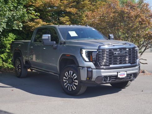 Used 2024 GMC Sierra 2500 Denali Ultimate AWD/4WD image 33