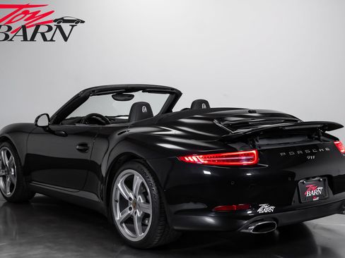 Used 2016 Porsche 911 Carrera Black Edition RWD image 3