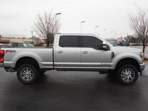 Used 2021 Ford F250 Platinum image 4